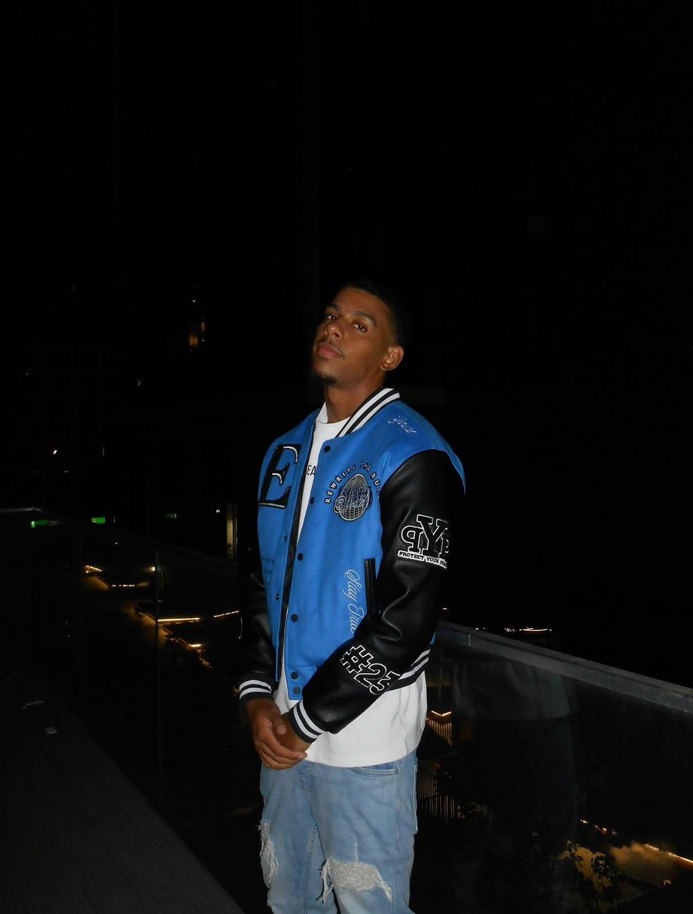 <p><strong>WORN WORLDWIDE</strong></p>